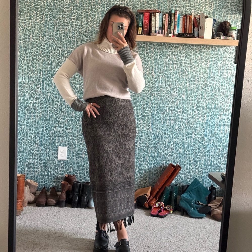 Garnet Hill Charcoal Beige Colorblock‎ Turtleneck sweater